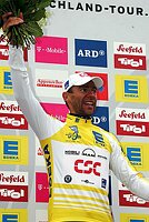 Jens Voigt bernimmt das gelbe Trikot [ by Jrgen Burkhardt, Brenhofstrae 25, 70771 Leinfelden-Echterdingen. Telefon 0711/791424, Fax 0711/791437.Postbank Stuttgart(BLZ 600 100 70) Konto 234130-708) www.jb-photodesign.de. Bitte zwei Belegexemplare zusenden. Nutzung ist honorarpflichtig gemaess MFM zzgl. 16% MWSt. Drittrechte sind nicht geklaert. NO MODEL RELEASE. Jede Weitergabe dieses Materials an Dritte ohne ausdrueckliche Genehmigung ist untersagt.]


[ by Jrgen Burkhardt, Brenhofstrae 25, 70771 Leinfelden-Echterdingen. Telefon 0711/791424, Fax 0711/791437.Postbank Stuttgart(BLZ 600 100 70) Konto 234130-708) www.jb-photodesign.de. Bitte zwei Belegexemplare zusenden. Nutzung ist honorarpflichtig gemaess MFM zzgl. 16% MWSt. Drittrechte sind nicht geklaert. NO MODEL RELEASE. Jede Weitergabe dieses Materials an Dritte ohne ausdrueckliche Genehmigung ist untersagt.]

